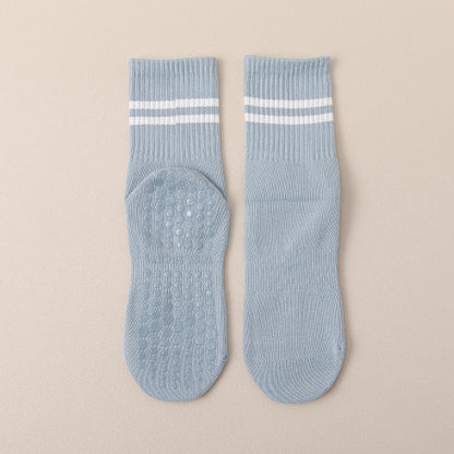 Non Slip Yoga Socks with Five Toe Design for Better Grip Fit
