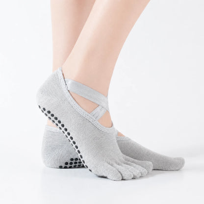 Non-Slip Cotton Five Toe Yoga Socks with Grip for Pilates Vendula Care (3)