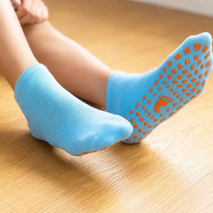 Non-Slip Cotton Yoga Socks with Grip for Pilates & Barre Vendula Care (7)