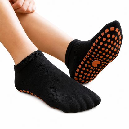 Non-Slip Cotton Yoga Socks with Grip for Pilates & Barre Vendula Care (13)