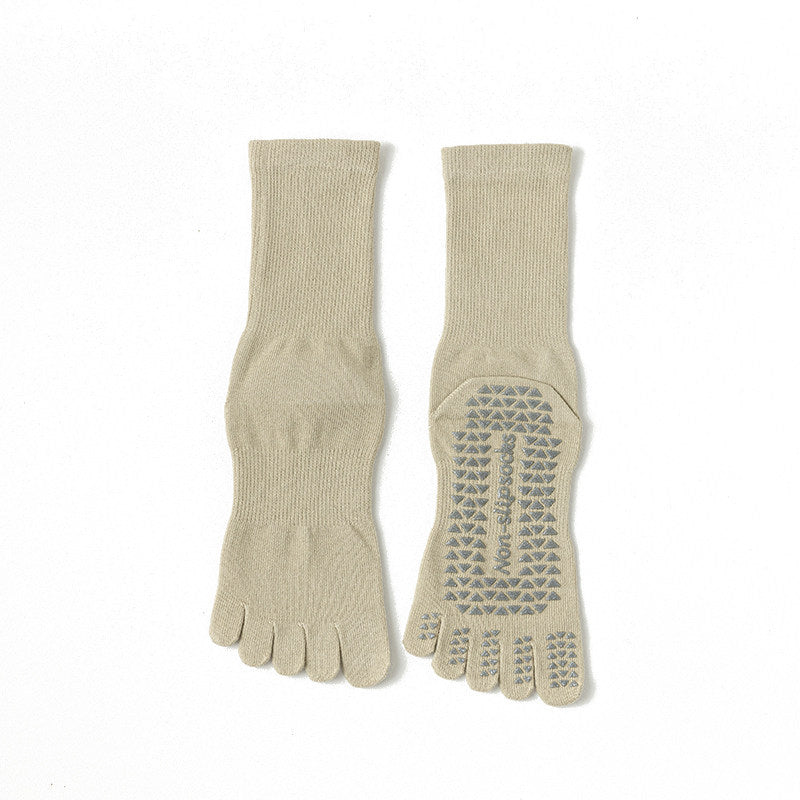 Non-Slip Five Toe Yoga Socks – Pilates and Barre Studio Grip Vendula Care 01