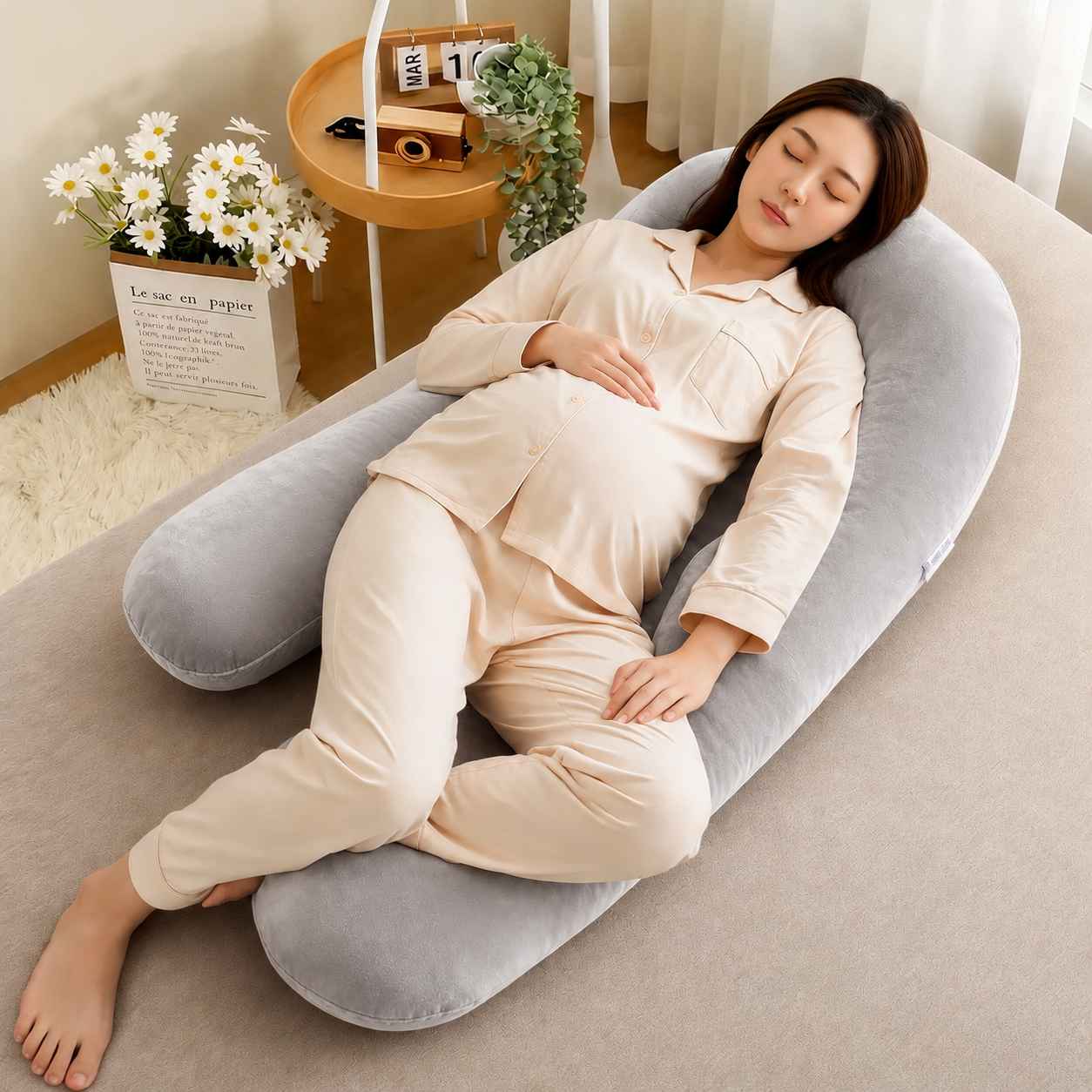 Soft Crystal Velvet Maternity Pillow for Full Body Comfort VendulaCare 02