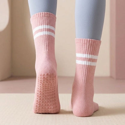 Women's Non Slip Yoga Socks with Silicone Grip for Pilates (12)