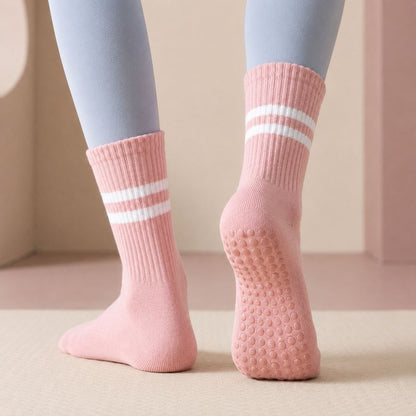 Women's Non Slip Yoga Socks with Silicone Grip for Pilates (5)