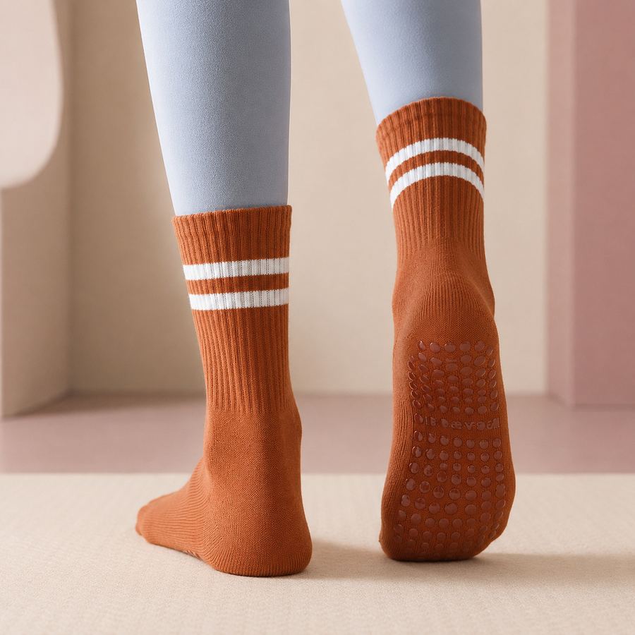 Women's Non Slip Yoga Socks with Silicone Grip for Pilates (7)