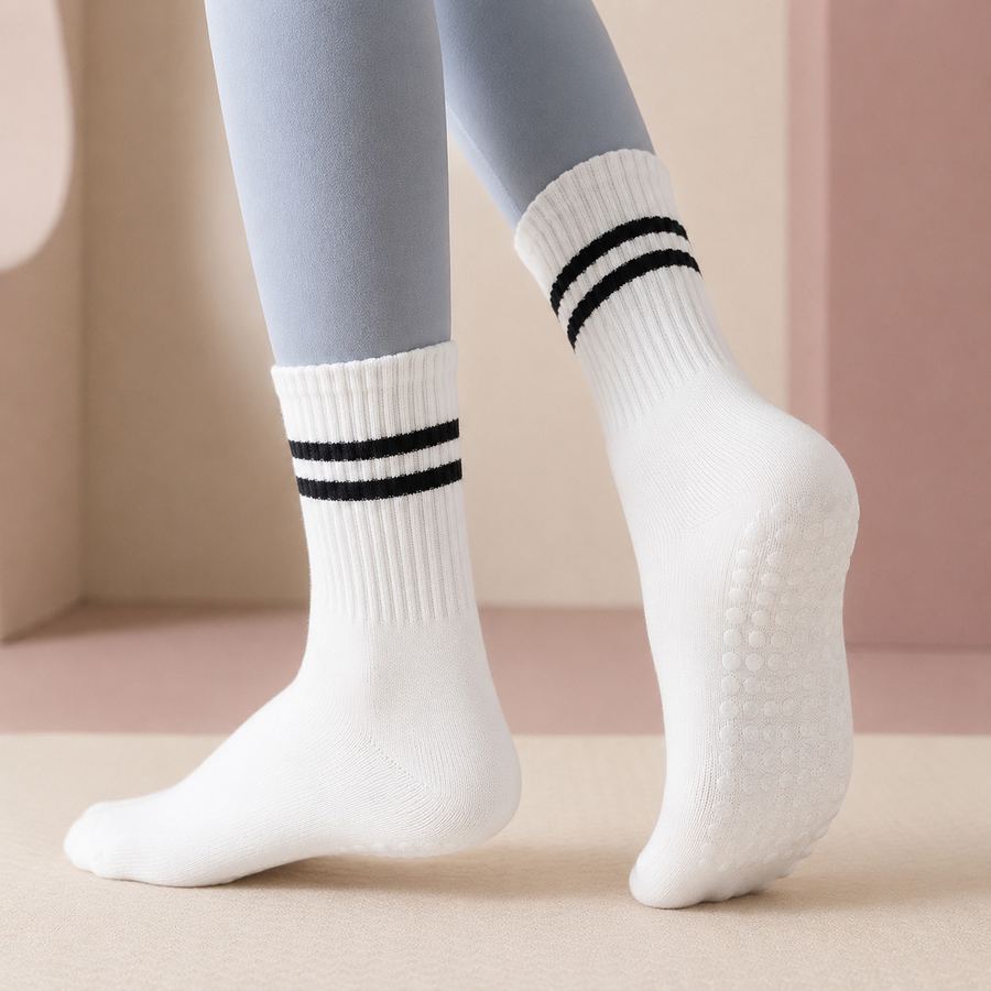 Women's Non Slip Yoga Socks with Silicone Grip for Pilates (8)