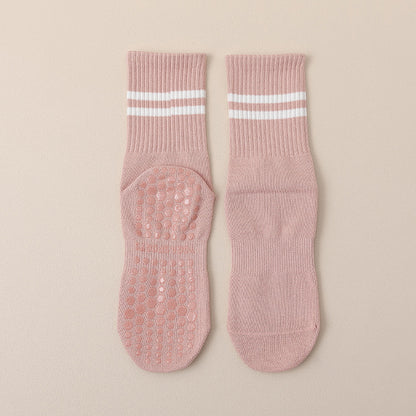 Non Slip Yoga Socks with Five Toe Design for Better Grip Fit