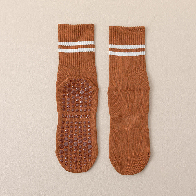 Non Slip Yoga Socks with Five Toe Design for Better Grip Fit